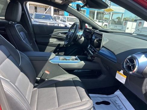 New 2026 Chevrolet Equinox EV LT w/ Convenience Package II image 32