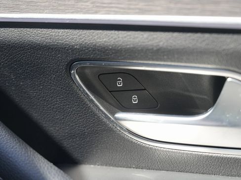 Used 2020 Mercedes-Benz GLE 450 4MATIC image 37