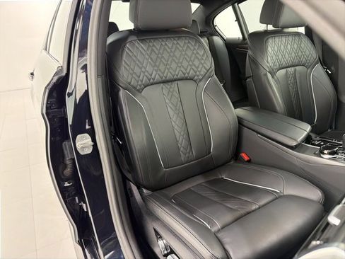 Certified 2023 BMW M550i xDrive w/ Executive Package image 19