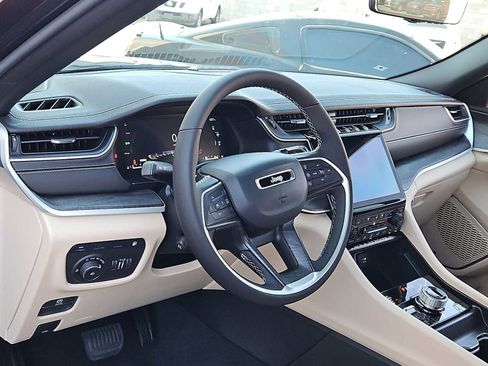 Used 2024 Jeep Grand Cherokee Limited 4xe w/ Luxury Tech Group II image 10