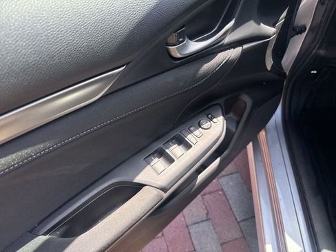 Used 2019 Honda Civic EX image 13