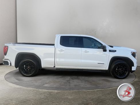 Used 2024 GMC Sierra 1500 Elevation w/ X31 Off-Road Package AWD/4WD image 8