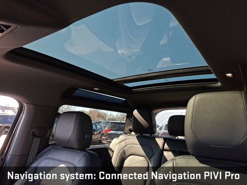 Used 2023 Land Rover Defender 90 S image 17