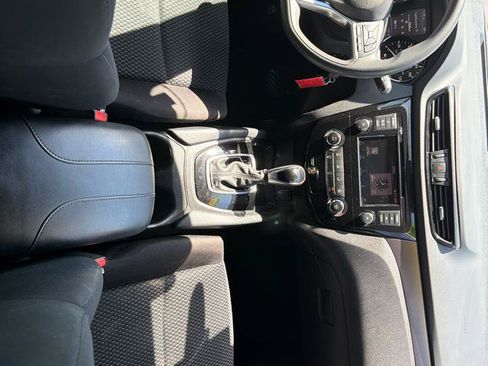 Used 2020 Nissan Rogue Sport S w/ Appearance Package FWD image 16