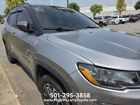Used 2019 Jeep Compass Trailhawk AWD/4WD image 3