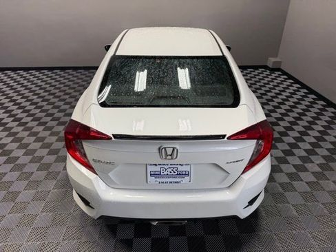 Used 2019 Honda Civic Sport image 10