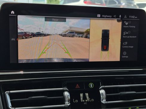 Used 2026 BMW M850i xDrive Coupe AWD/4WD image 27