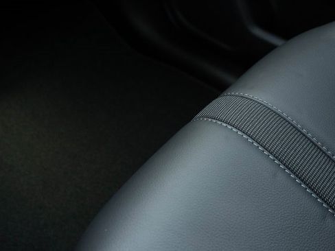 New 2025 Honda Pilot EX-L image 32