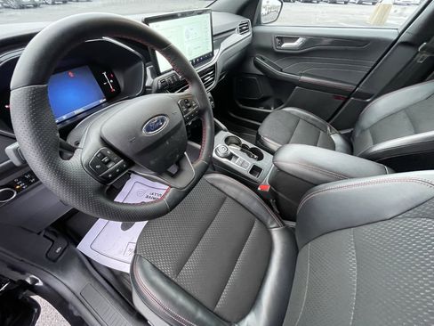 Used 2025 Ford Escape ST-Line w/ Equipment Group 301A image 15