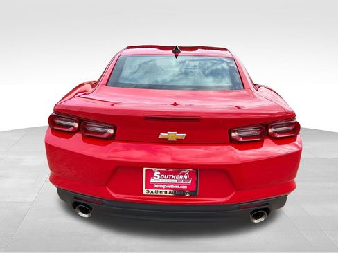 Used 2021 Chevrolet Camaro LT RWD image 4