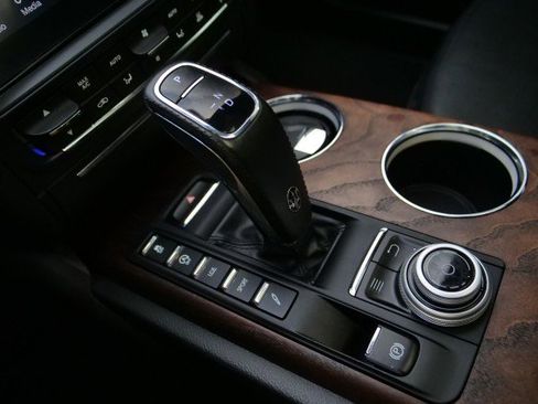 Used 2019 Maserati Quattroporte S image 14