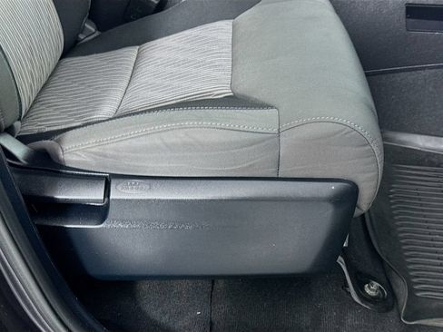 Used 2015 Toyota Tundra SR5 w/ SR5 Upgrade Package RWD image 23
