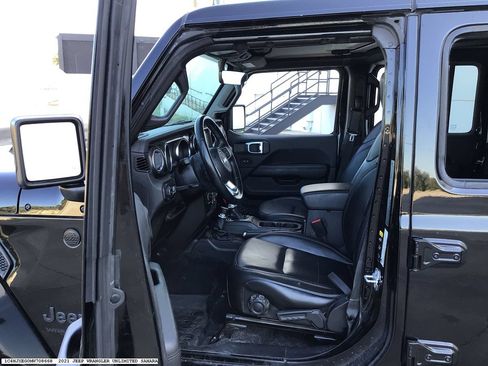 Used 2021 Jeep Wrangler Unlimited Sahara AWD/4WD image 8