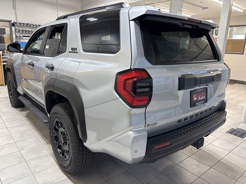 New 2026 Toyota 4Runner TRD Off-Road Premium AWD/4WD image 2