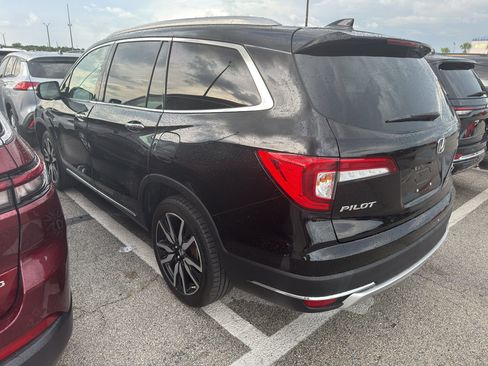 Used 2022 Honda Pilot Elite image 2