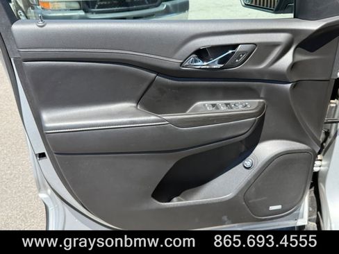 Used 2019 GMC Acadia SLT FWD image 15