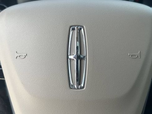 Certified 2022 Lincoln Corsair Reserve w/ Elements Package FWD image 26