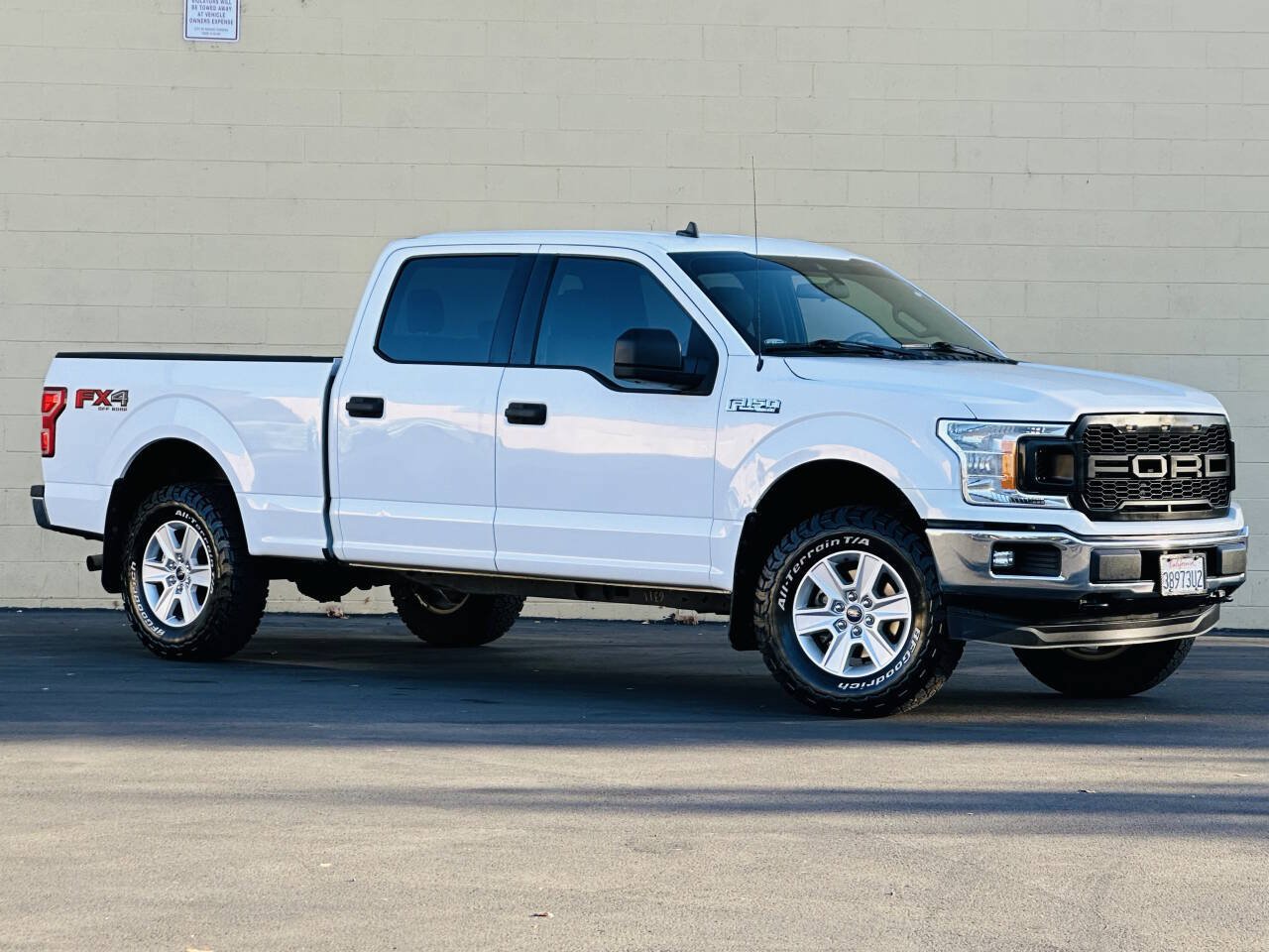 Used 2019 Ford F150 XLT w/ Heavy-Duty Payload Package AWD/4WD image 2