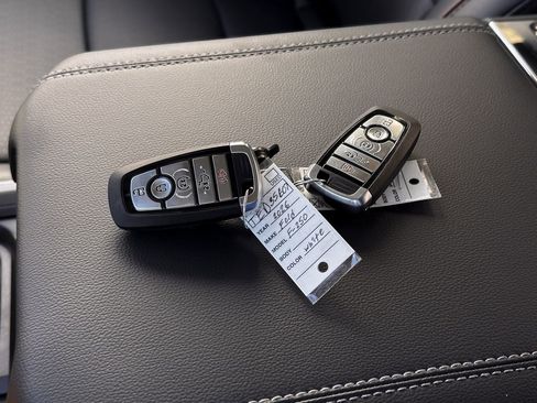 New 2026 Ford F250 Lariat w/ Lariat Ultimate Package image 57