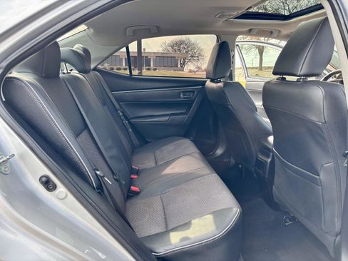 Used 2014 Toyota Corolla S w/ Driver Convenience Package image 9