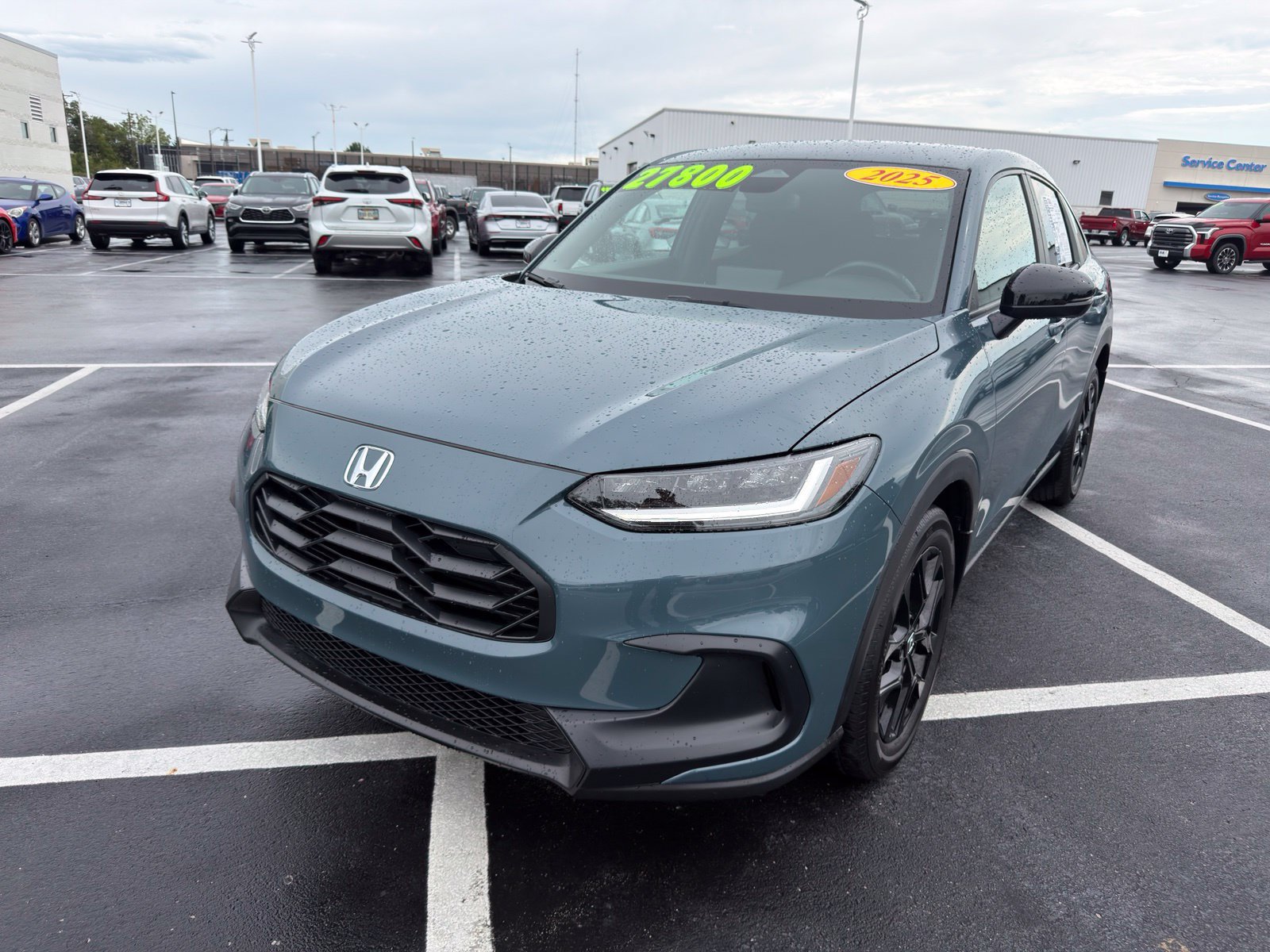 Used 2025 Honda HR-V Sport image 2
