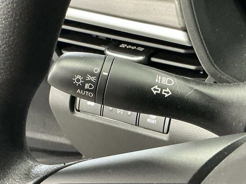 Used 2025 Nissan Altima 2.5 SV w/ SV Special Edition Package image 12