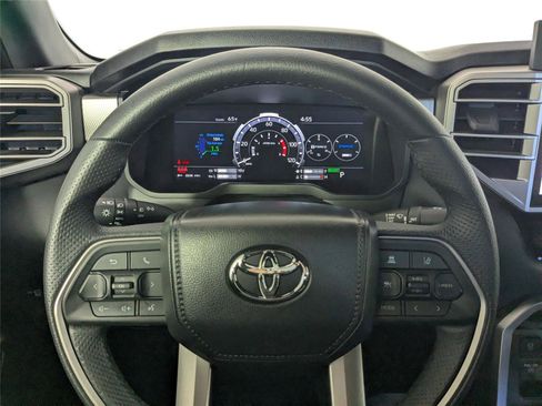 Used 2025 Toyota Tundra Limited image 14