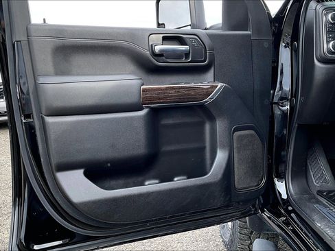 Used 2023 GMC Sierra 3500 SLE w/ SLE Convenience Package image 16