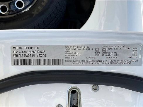 Used 2025 RAM 3500 Big Horn AWD/4WD image 22
