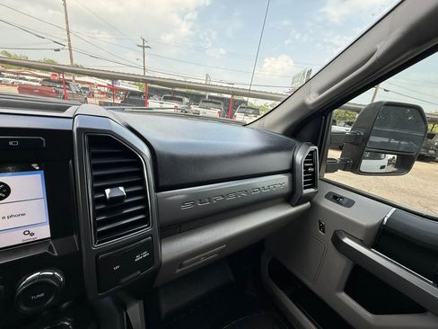 Used 2019 Ford F250 XLT w/ XLT Value Package AWD/4WD image 20