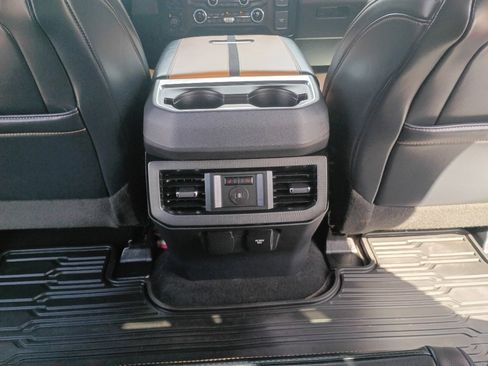 Used 2023 Ford F250 Platinum w/ Tremor Off-Road Package AWD/4WD image 17
