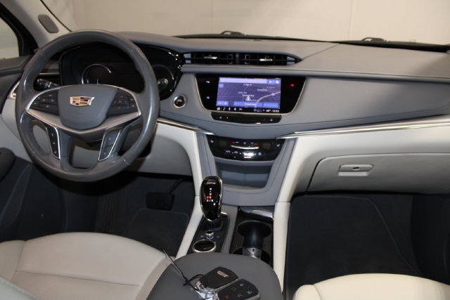 Used 2024 Cadillac XT5 Premium Luxury w/ LPO, Floor Liner Package AWD/4WD image 13