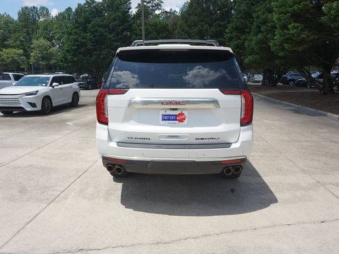 Used 2023 GMC Yukon XL Denali w/ Advanced Technology Package AWD/4WD image 25