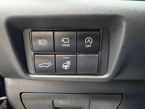 Certified 2025 Toyota Highlander Platinum AWD/4WD image 32