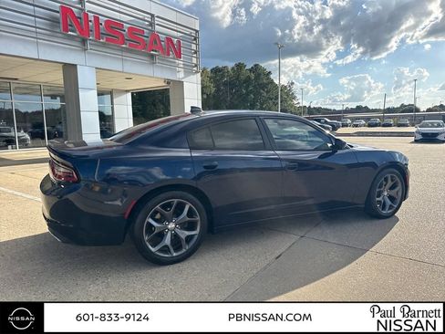 Used 2016 Dodge Charger SXT w/ Rallye Group RWD image 6