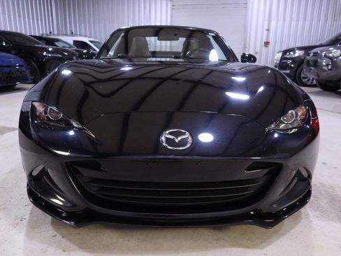Used 2019 MAZDA MX-5 Miata RF Club w/ Brembo/BBS Recaro Package image 8