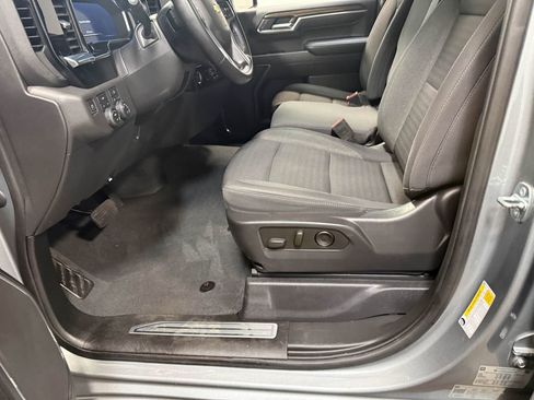 Used 2023 Chevrolet Silverado 1500 LT AWD/4WD image 58