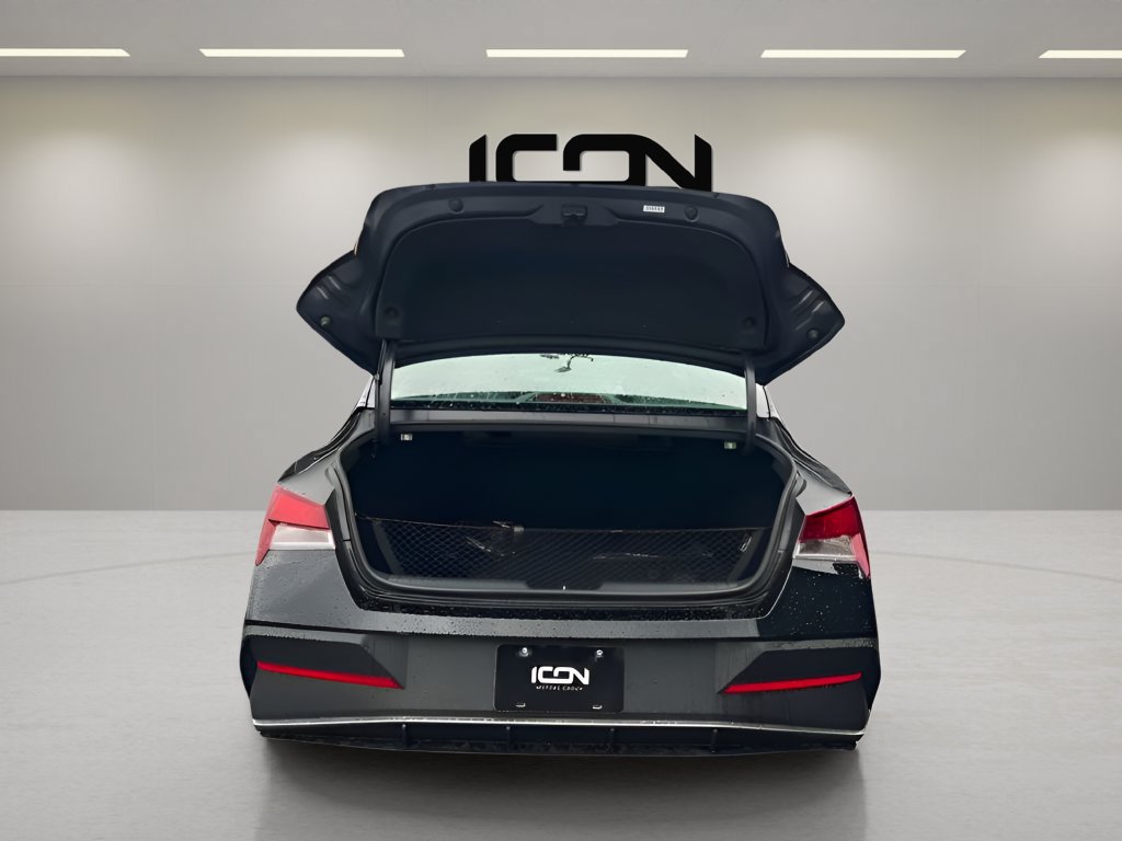 Used 2024 Hyundai Elantra SEL FWD image 10