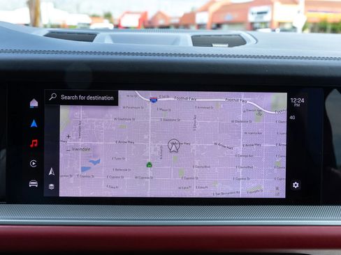 Used 2024 Porsche Cayenne image 23