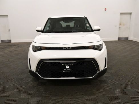 Certified 2025 Kia Soul LX FWD image 11