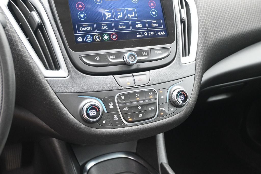 Used 2024 Chevrolet Malibu LT FWD image 18