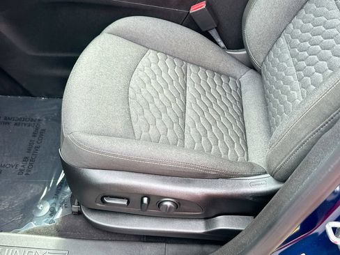 Used 2020 Chevrolet Equinox LT FWD image 18