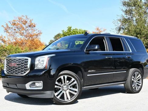 Used 2018 GMC Yukon Denali w/ Denali Ultimate Package image 2