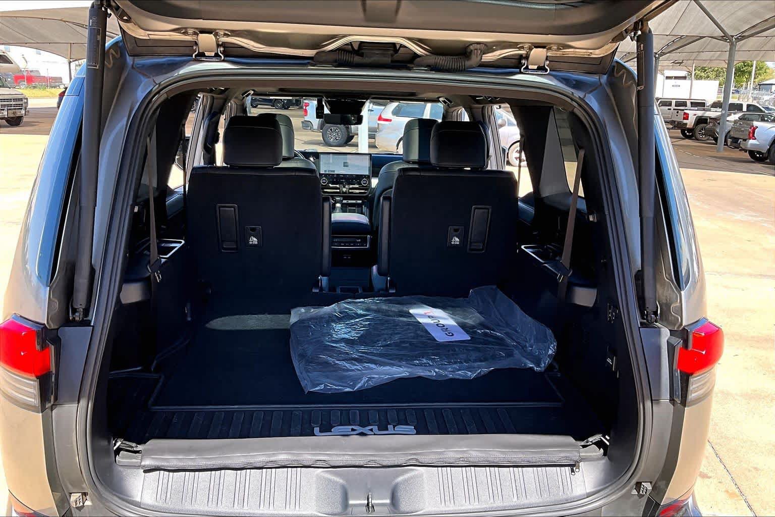 Used 2025 Lexus GX 550 w/ Accessory Package (2T) AWD/4WD image 63