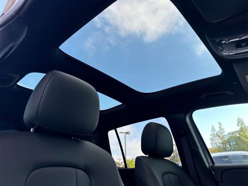 New 2026 Mercedes-Benz GLB 250 image 17