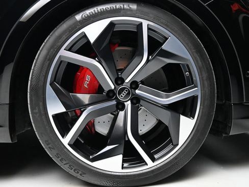 Used 2023 Audi RS Q8 w/ Black Optic Package image 38