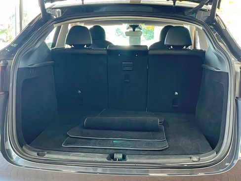 Used 2023 Tesla Model Y Long Range image 18