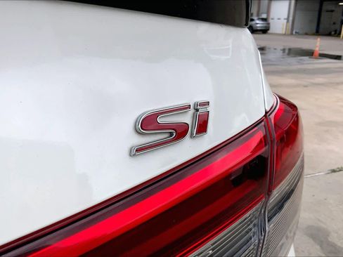Used 2024 Honda Civic Si image 10