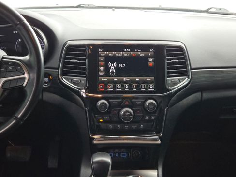 Used 2021 Jeep Grand Cherokee Laredo X AWD/4WD image 16