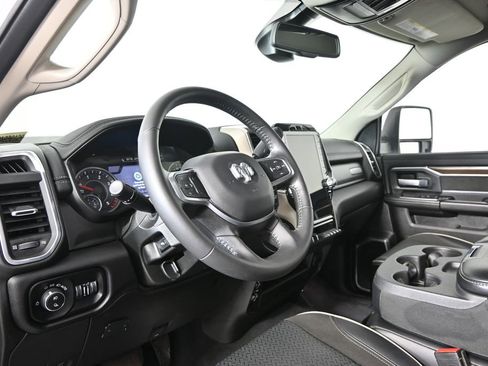 Used 2024 RAM 2500 Laramie AWD/4WD image 23